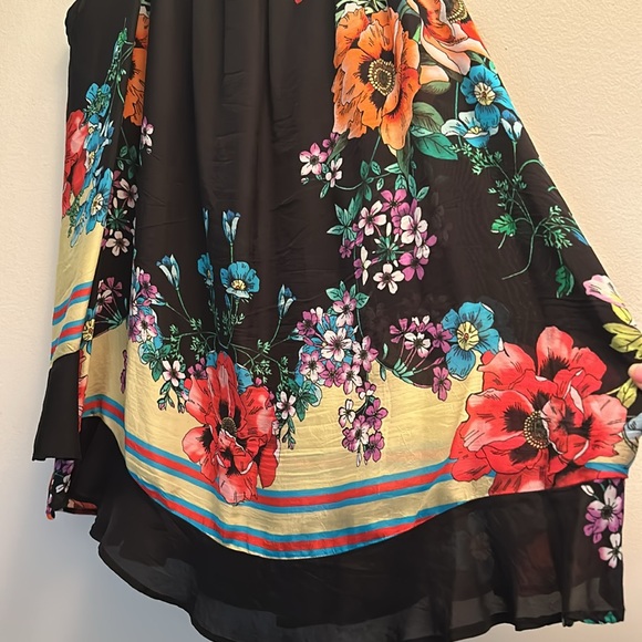 Johnny Was two pc Black Floral silky Set peek shoulder blouse flared pants L - Picture 3 of 10